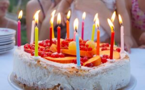 無添加ケーキを使った子供の誕生日パーティーのアイデアは？